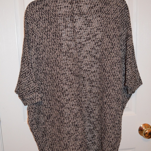 Half Sleeve Knit Cardigan - Picture 2 of 3
